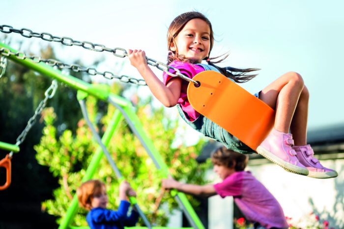 Intex Swing & Glide 2 Features Set - Image 2